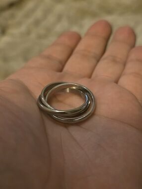 Trinity connected ring size 11 silver color